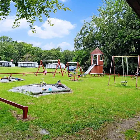 Falster City Camping مكان تخييم
